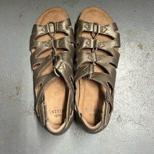 Earth origin sandals